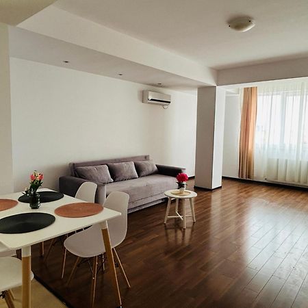 Catalina Summerland Apartaments Mamaia Nord Exterior foto